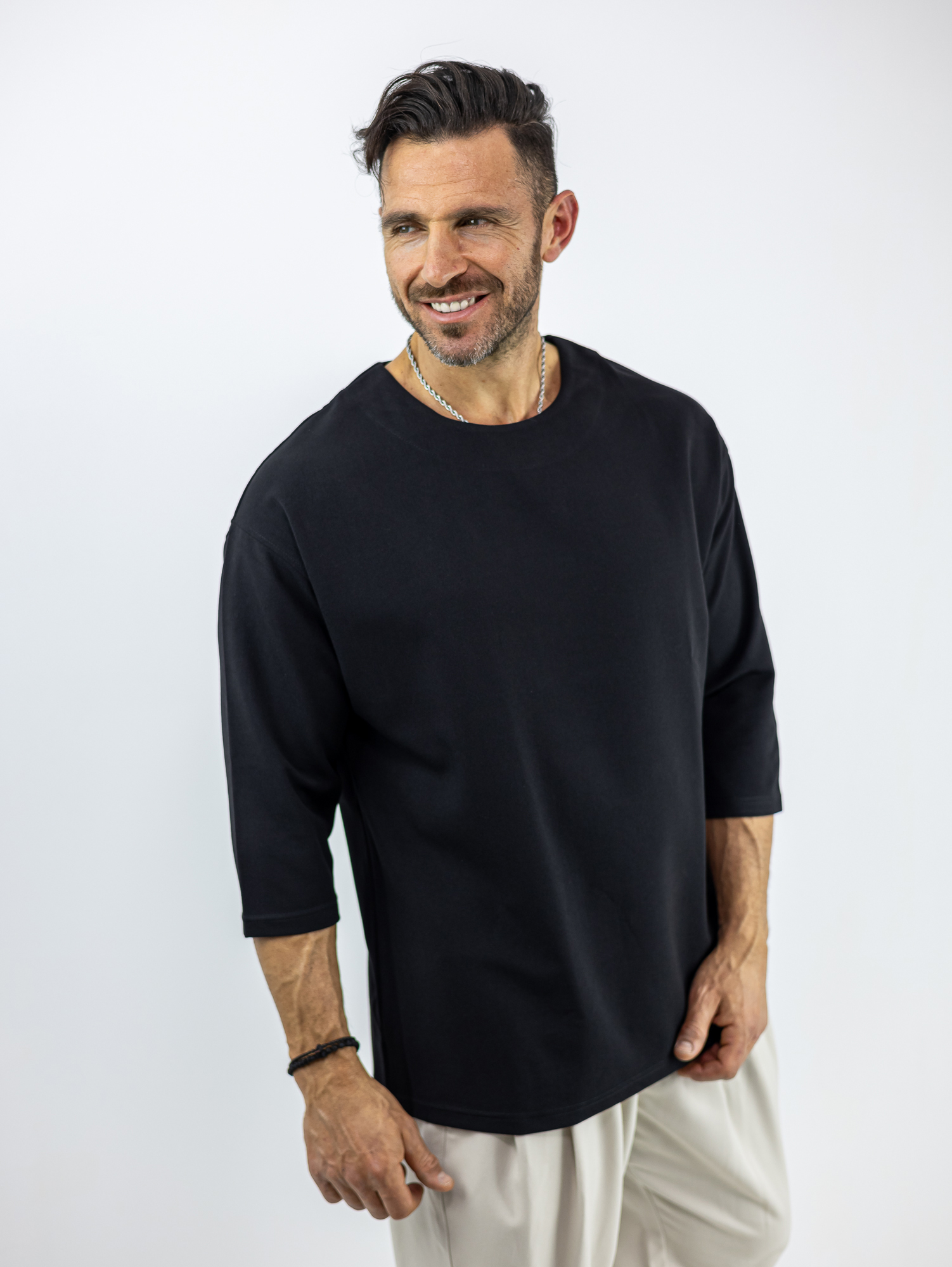 TSHIRT_TWINBLACK_100036_MAURO_01-1.jpg T-Shirt Oversized 3/4 Μονόχρωμο