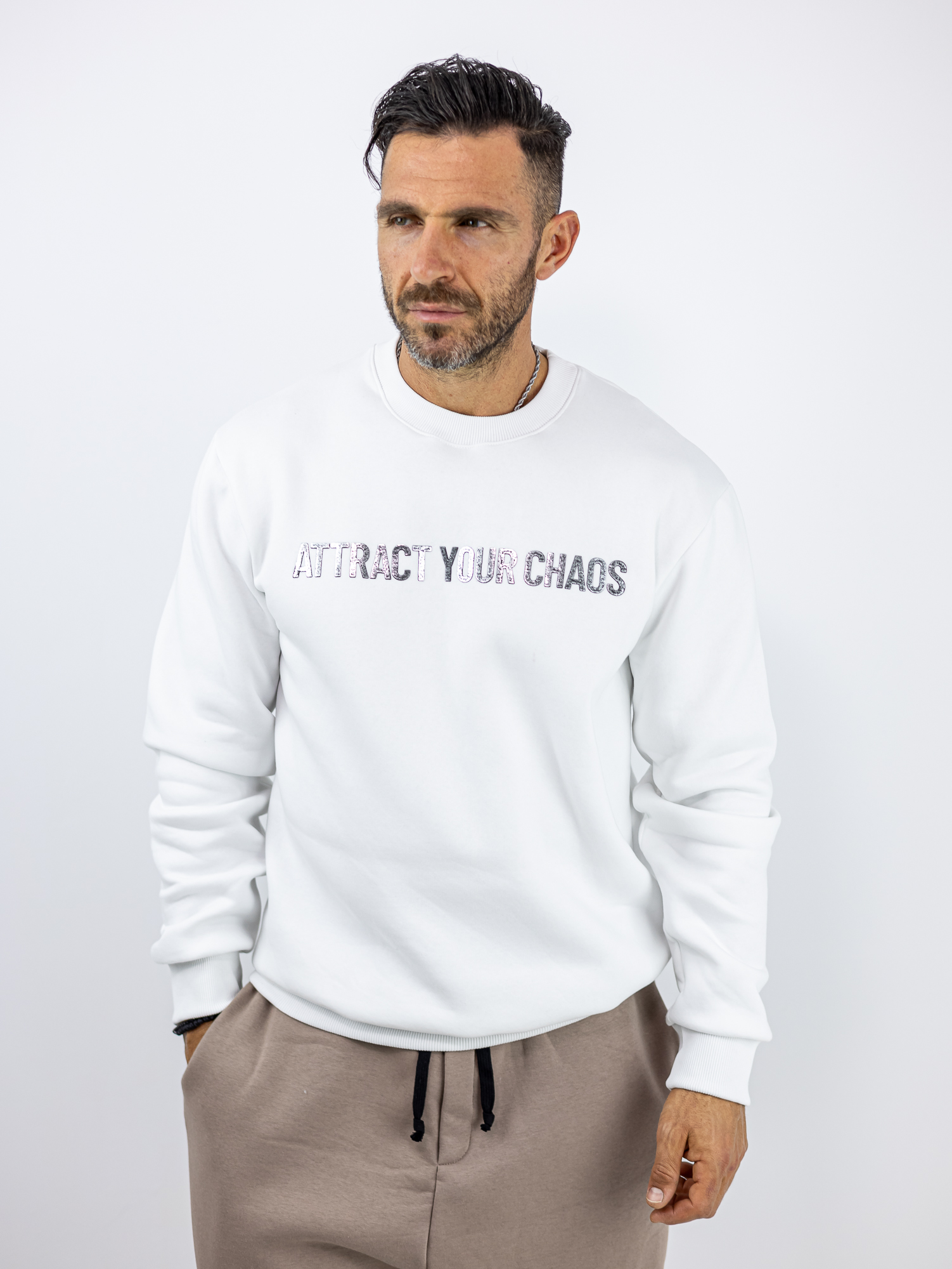 FOUTER_RECKLESS_120128_LEFKO_01.jpg Φούτερ Regular Fit Attact Your Chaos Λευκό