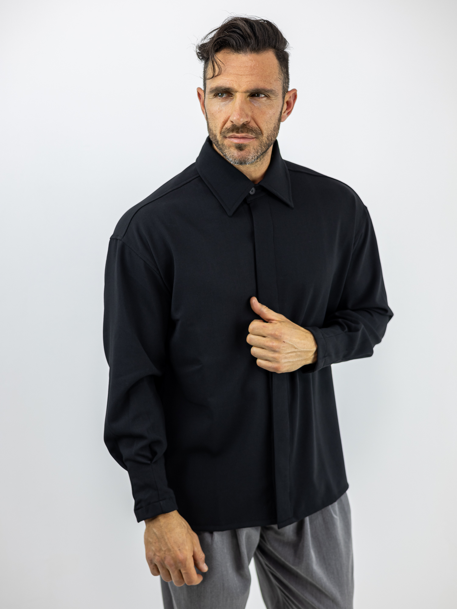 POUKAMISO_TWINBLACK_100280_MAURO_01.jpg Πουκάμισο Regular Fit Μαύρο