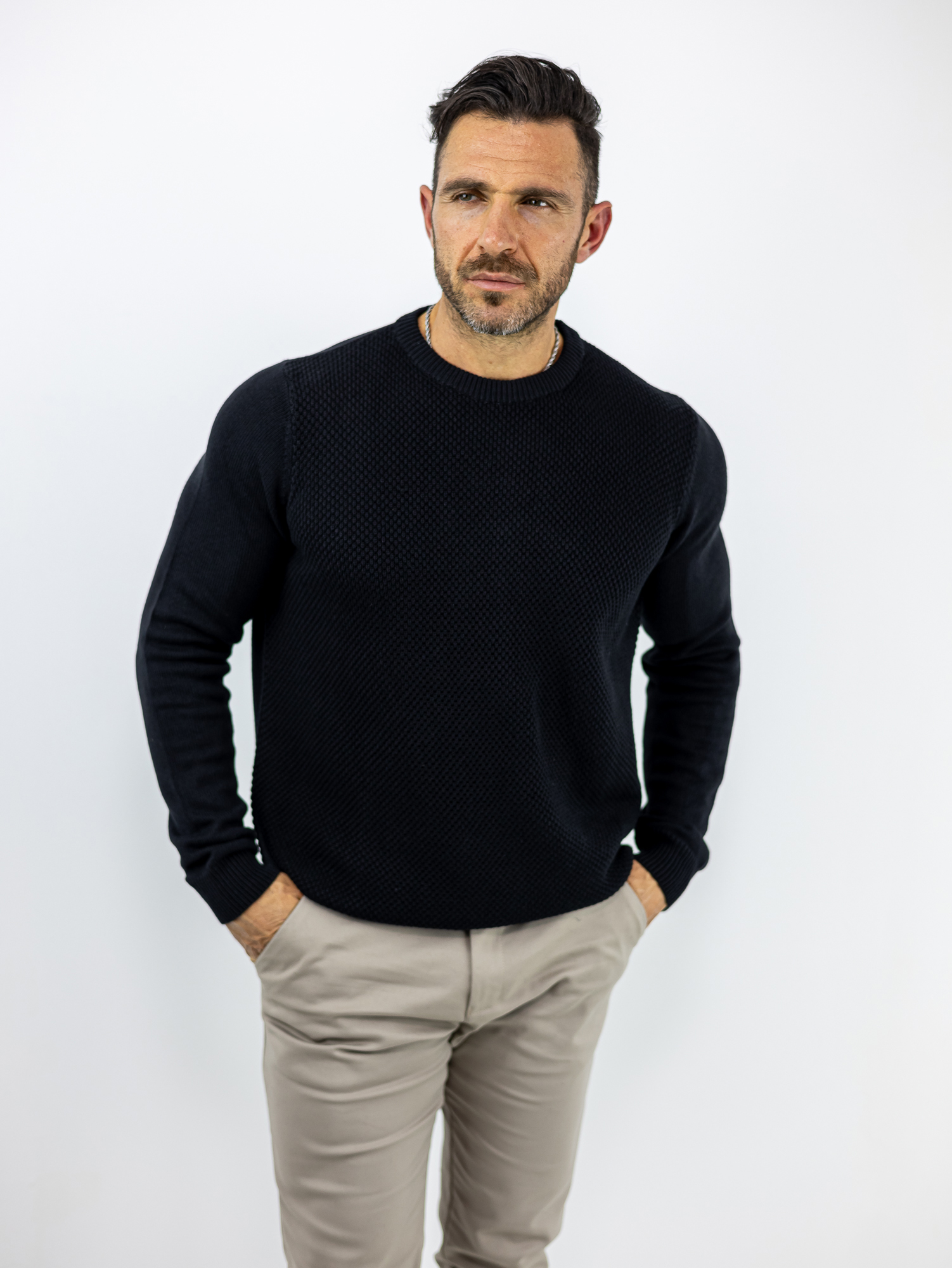 POULOVER_VORTEX_120321_MAURO_01.jpg Πουλόβερ Regular Fit Μονόχρωμο Μαύρο