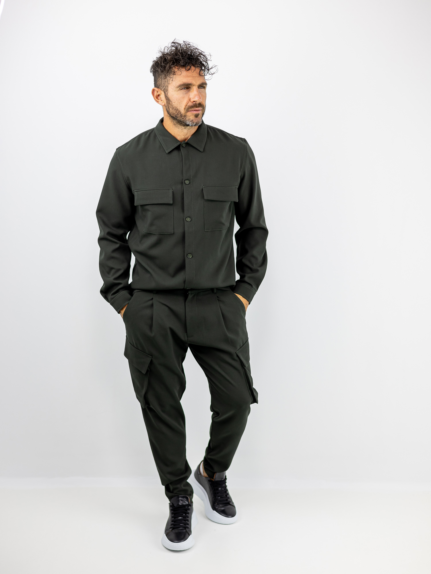 SET_CARGO_POUKAMISO_HACKER_120048_LADI_01.jpg Παντελόνι Cargo Army Set Λαδί & Πουκάμισο Regular Fit Λαδί