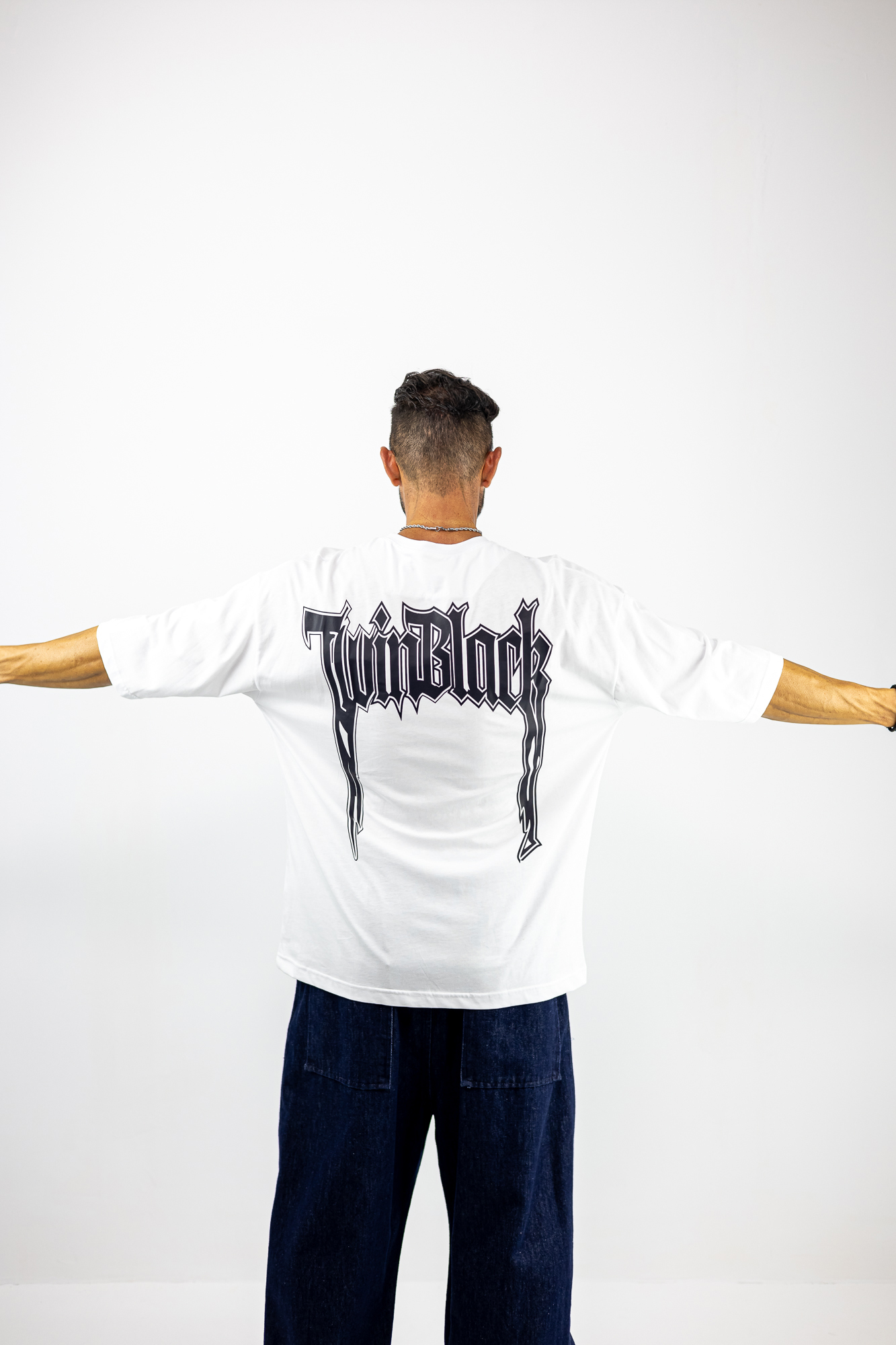 TSHIRT_TWINBLACK_120415_LEFKO_01.jpg T-Shirt Oversized & Στάμπα Πίσω Λευκό