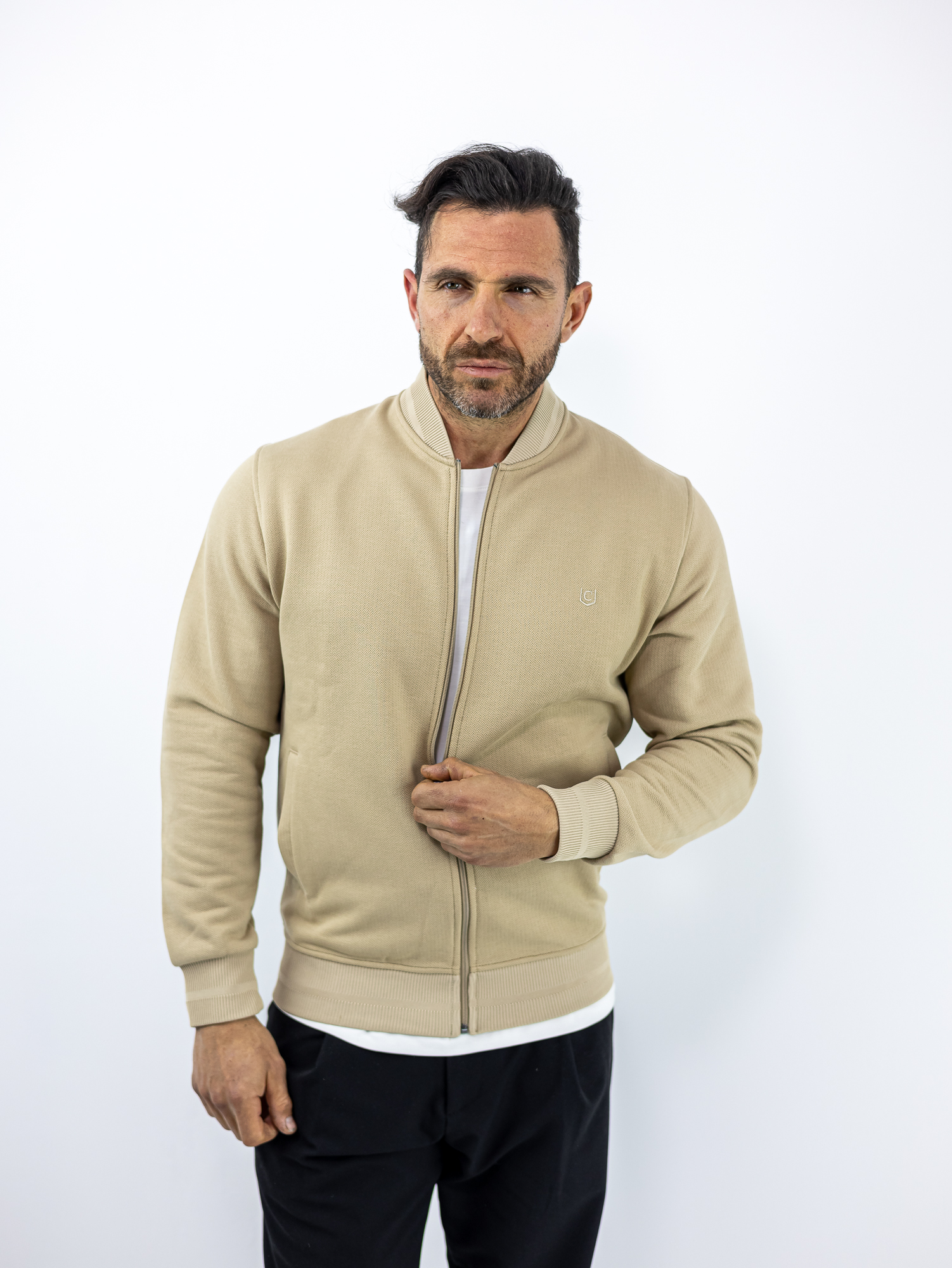 ZAKETA_CND_120501_MPEZ_01.jpg Ζακέτα Regular Fit Μονόχρωμη Μπέζ