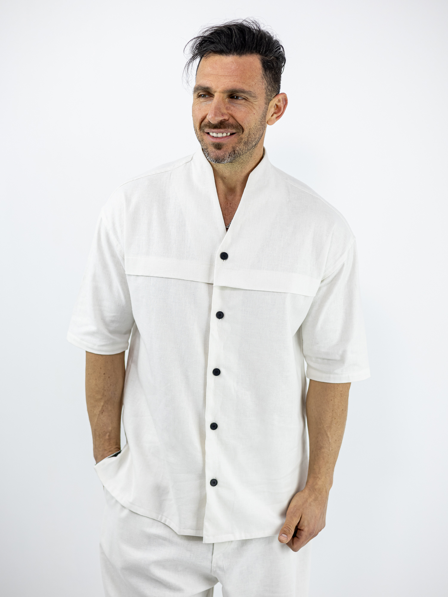 POUKAMISO_TWINBLACK_130266_LEFKO_01-1.jpg Πουκάμισο Oversized Μονόχρωμο Λευκό