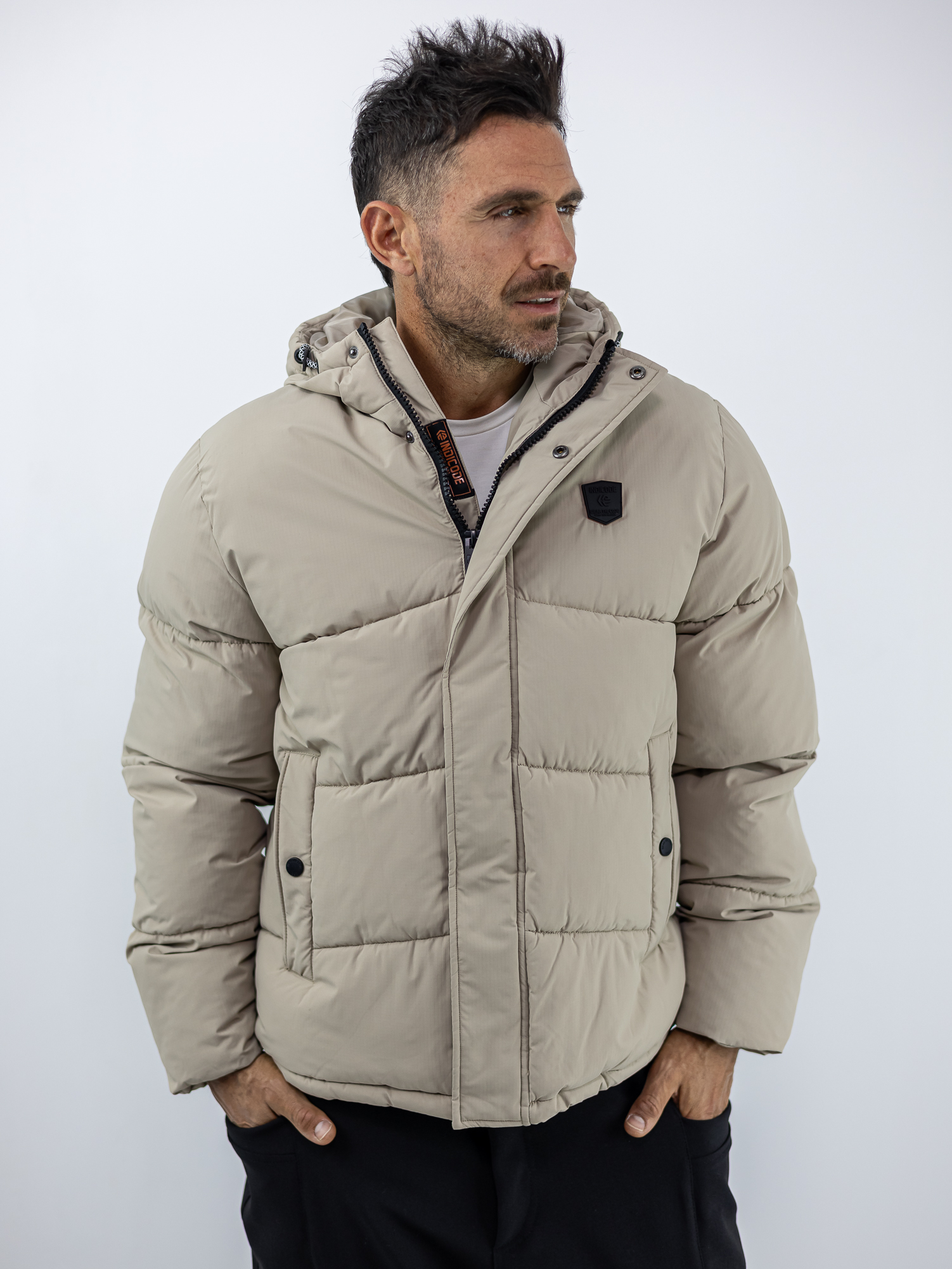 MPOUFAN_INDICODE_140143_MPEZ_01.jpg Μπουφάν Regular Fit Puffer & Κουκούλα Μπέζ
